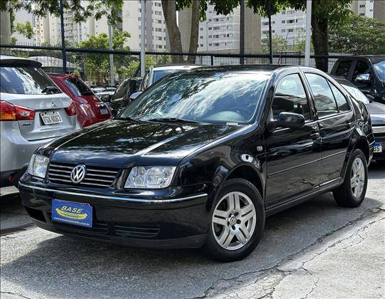 VOLKSWAGEN BORA 2.0 MI 8V GASOLINA 4P AUTOMÁTICO